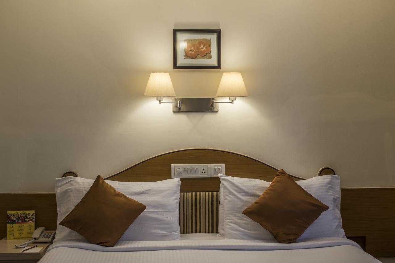 Hotel Park Central Koregaon Park Pune Eksteriør bilde